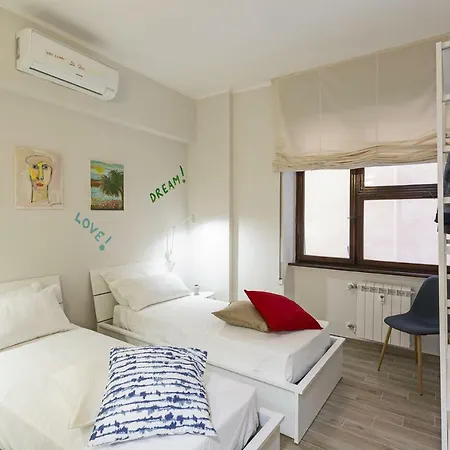 Apartment Xxv Aprile By Wonderful Italy Genoa